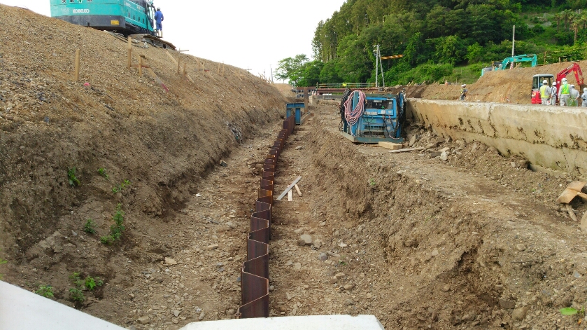 長清水川河川災害復旧現場